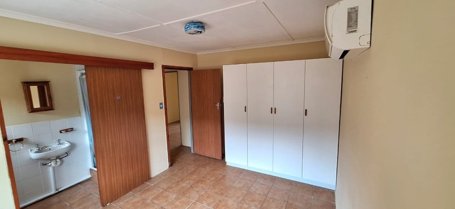 4 Bedroom Property for Sale in Gonubie Eastern Cape